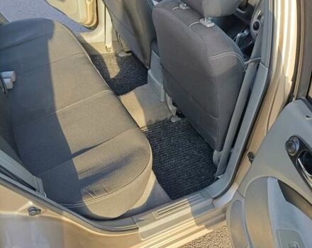 Бежевий Шевроле Нубіра, об'ємом двигуна 1.99 л та пробігом 300 тис. км за 5200 $, фото 13 на Automoto.ua