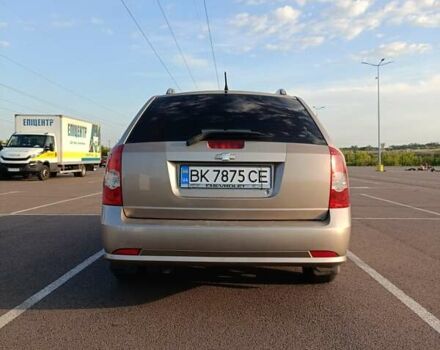 Бежевий Шевроле Нубіра, об'ємом двигуна 1.99 л та пробігом 300 тис. км за 5200 $, фото 4 на Automoto.ua