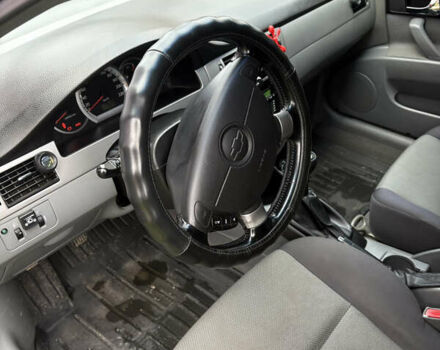 Черный Шевроле Нубира, объемом двигателя 1.8 л и пробегом 221 тыс. км за 4700 $, фото 10 на Automoto.ua