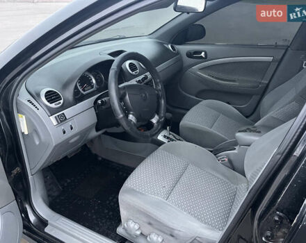 Черный Шевроле Нубира, объемом двигателя 1.8 л и пробегом 228 тыс. км за 4400 $, фото 7 на Automoto.ua