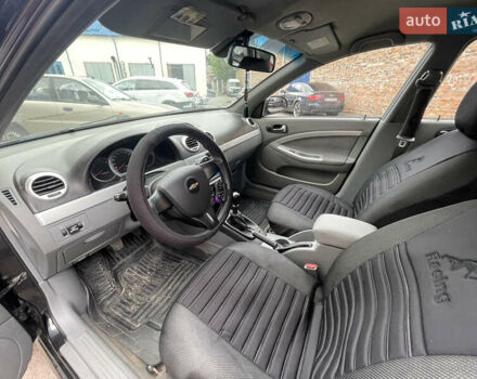 Черный Шевроле Нубира, объемом двигателя 1.8 л и пробегом 199 тыс. км за 4300 $, фото 6 на Automoto.ua