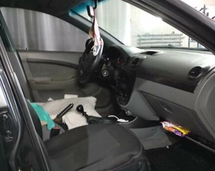 Черный Шевроле Нубира, объемом двигателя 1.6 л и пробегом 300 тыс. км за 4200 $, фото 5 на Automoto.ua