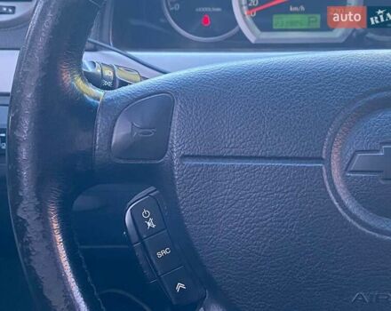 Черный Шевроле Нубира, объемом двигателя 1.8 л и пробегом 233 тыс. км за 5990 $, фото 22 на Automoto.ua