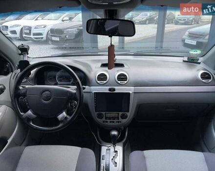 Черный Шевроле Нубира, объемом двигателя 1.8 л и пробегом 233 тыс. км за 5490 $, фото 12 на Automoto.ua