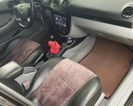 Черный Шевроле Нубира, объемом двигателя 1.6 л и пробегом 188 тыс. км за 4900 $, фото 4 на Automoto.ua