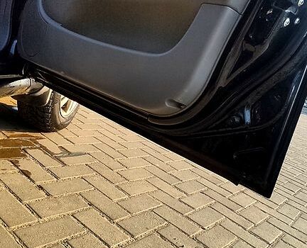 Черный Шевроле Нубира, объемом двигателя 1.8 л и пробегом 329 тыс. км за 4200 $, фото 10 на Automoto.ua