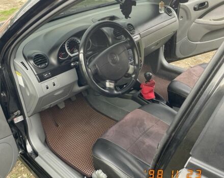 Черный Шевроле Нубира, объемом двигателя 1.6 л и пробегом 188 тыс. км за 4900 $, фото 5 на Automoto.ua