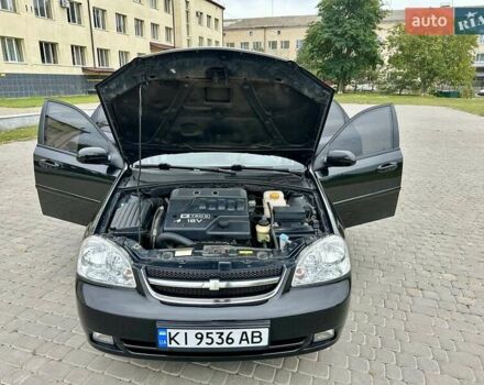 Черный Шевроле Нубира, объемом двигателя 1.6 л и пробегом 175 тыс. км за 5197 $, фото 28 на Automoto.ua