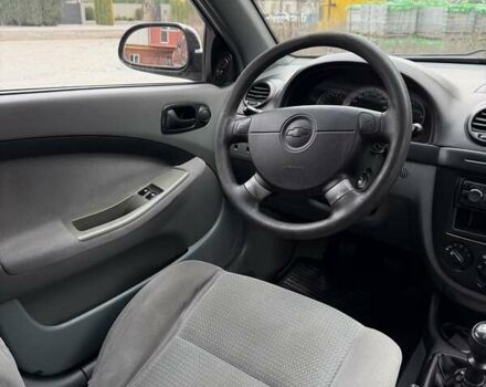 Черный Шевроле Нубира, объемом двигателя 1.6 л и пробегом 322 тыс. км за 5000 $, фото 5 на Automoto.ua