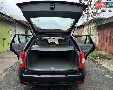 Черный Шевроле Нубира, объемом двигателя 1.6 л и пробегом 205 тыс. км за 5450 $, фото 48 на Automoto.ua