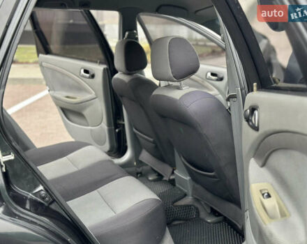 Чорний Шевроле Нубіра, об'ємом двигуна 1.6 л та пробігом 233 тис. км за 4099 $, фото 20 на Automoto.ua