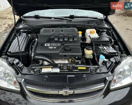 Черный Шевроле Нубира, объемом двигателя 1.6 л и пробегом 205 тыс. км за 5450 $, фото 44 на Automoto.ua