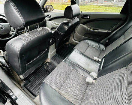 Черный Шевроле Нубира, объемом двигателя 1.6 л и пробегом 252 тыс. км за 4500 $, фото 11 на Automoto.ua