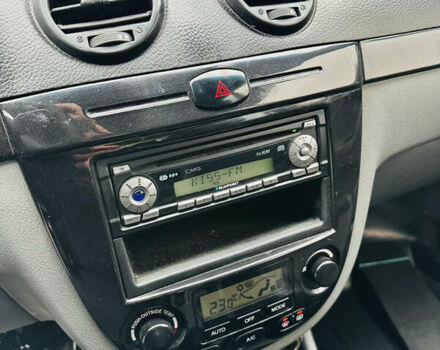 Черный Шевроле Нубира, объемом двигателя 1.6 л и пробегом 252 тыс. км за 4500 $, фото 18 на Automoto.ua