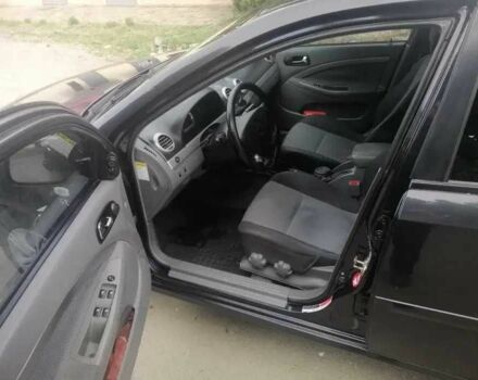 Черный Шевроле Нубира, объемом двигателя 1.6 л и пробегом 240 тыс. км за 4500 $, фото 4 на Automoto.ua