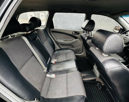 Черный Шевроле Нубира, объемом двигателя 1.6 л и пробегом 252 тыс. км за 4500 $, фото 22 на Automoto.ua