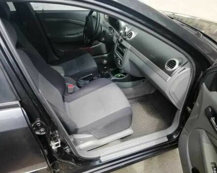 Черный Шевроле Нубира, объемом двигателя 1.6 л и пробегом 240 тыс. км за 4500 $, фото 5 на Automoto.ua