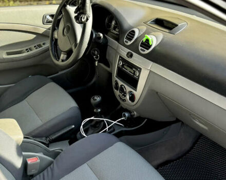 Черный Шевроле Нубира, объемом двигателя 1.6 л и пробегом 228 тыс. км за 4999 $, фото 11 на Automoto.ua