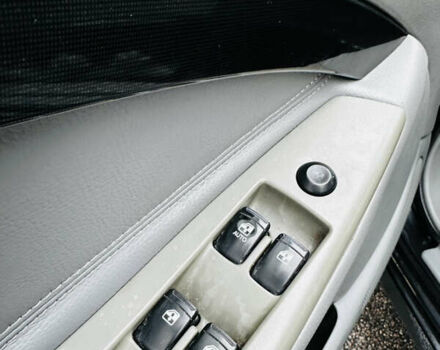 Черный Шевроле Нубира, объемом двигателя 1.6 л и пробегом 252 тыс. км за 4500 $, фото 12 на Automoto.ua