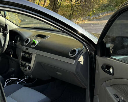 Черный Шевроле Нубира, объемом двигателя 1.6 л и пробегом 228 тыс. км за 4999 $, фото 16 на Automoto.ua