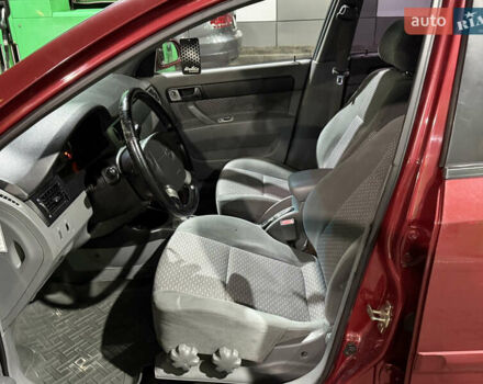 Красный Шевроле Нубира, объемом двигателя 1.8 л и пробегом 115 тыс. км за 3450 $, фото 16 на Automoto.ua