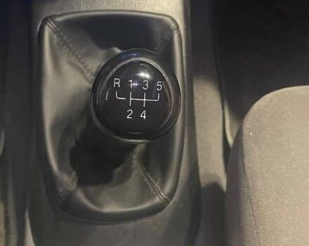 Красный Шевроле Нубира, объемом двигателя 1.8 л и пробегом 250 тыс. км за 3800 $, фото 13 на Automoto.ua