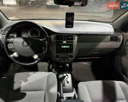 Красный Шевроле Нубира, объемом двигателя 1.8 л и пробегом 115 тыс. км за 3450 $, фото 21 на Automoto.ua