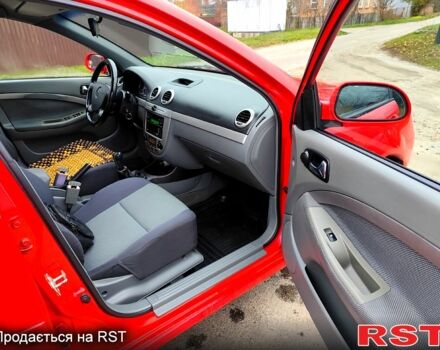 Красный Шевроле Нубира, объемом двигателя 2 л и пробегом 278 тыс. км за 4799 $, фото 9 на Automoto.ua