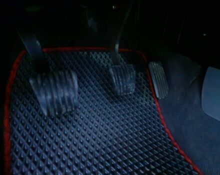 Красный Шевроле Нубира, объемом двигателя 1.6 л и пробегом 235 тыс. км за 3900 $, фото 20 на Automoto.ua