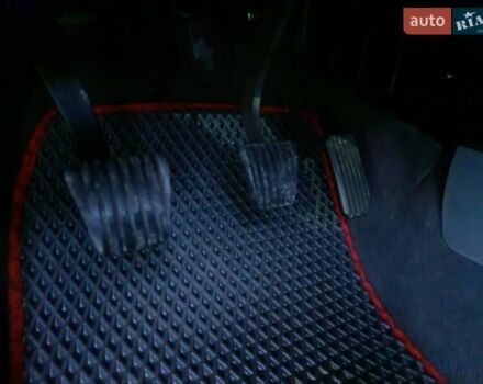 Красный Шевроле Нубира, объемом двигателя 1.6 л и пробегом 235 тыс. км за 3900 $, фото 26 на Automoto.ua