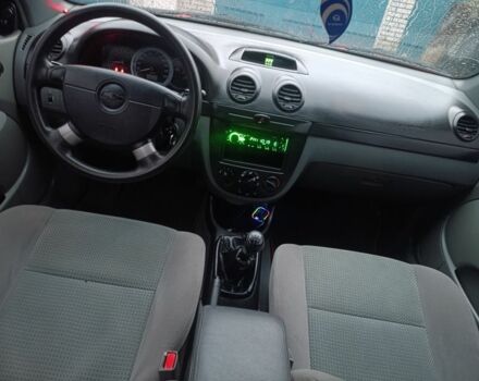 Красный Шевроле Нубира, объемом двигателя 1.6 л и пробегом 235 тыс. км за 3900 $, фото 16 на Automoto.ua