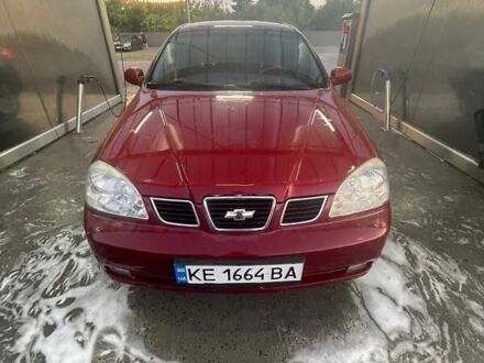 Красный Шевроле Нубира, объемом двигателя 1.8 л и пробегом 250 тыс. км за 3800 $, фото 1 на Automoto.ua