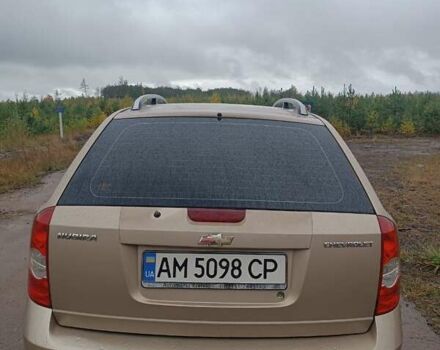 Желтый Шевроле Нубира, объемом двигателя 1.8 л и пробегом 444 тыс. км за 3500 $, фото 3 на Automoto.ua