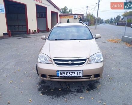 Желтый Шевроле Нубира, объемом двигателя 1.6 л и пробегом 215 тыс. км за 4000 $, фото 2 на Automoto.ua