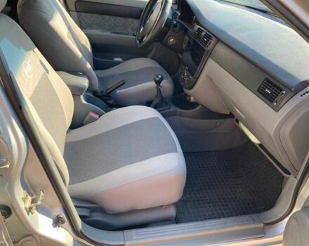 Сірий Шевроле Нубіра, об'ємом двигуна 0 л та пробігом 180 тис. км за 4000 $, фото 6 на Automoto.ua