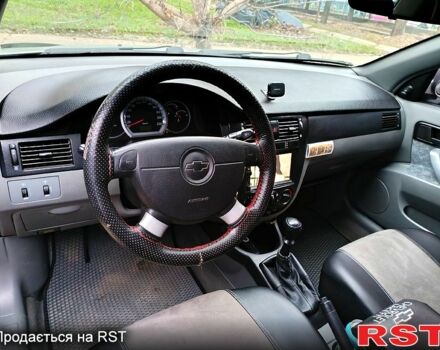 Серый Шевроле Нубира, объемом двигателя 1.6 л и пробегом 332 тыс. км за 3900 $, фото 5 на Automoto.ua