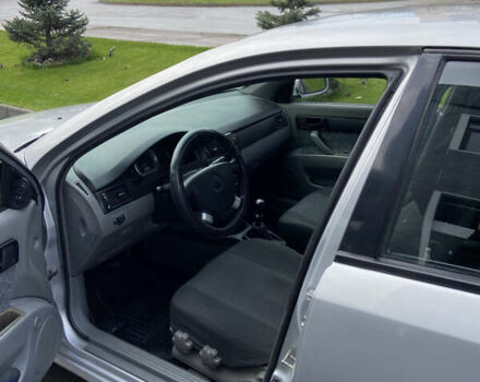 Серый Шевроле Нубира, объемом двигателя 1.8 л и пробегом 360 тыс. км за 3500 $, фото 11 на Automoto.ua