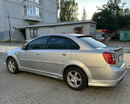Серый Шевроле Нубира, объемом двигателя 1.8 л и пробегом 200 тыс. км за 4500 $, фото 8 на Automoto.ua
