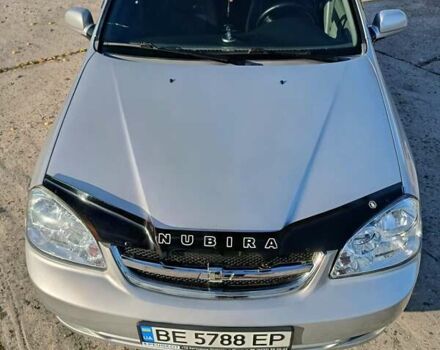 Серый Шевроле Нубира, объемом двигателя 1.6 л и пробегом 332 тыс. км за 3900 $, фото 2 на Automoto.ua