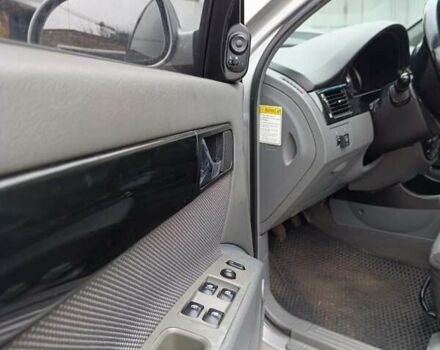 Серый Шевроле Нубира, объемом двигателя 1.8 л и пробегом 135 тыс. км за 4400 $, фото 21 на Automoto.ua