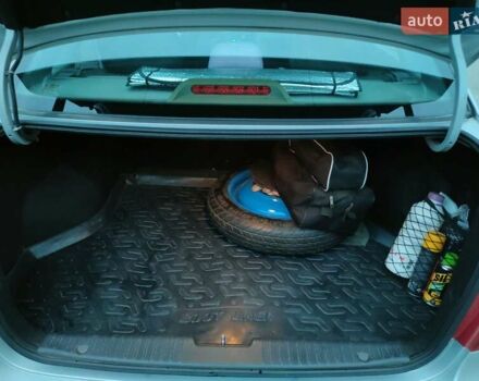 Серый Шевроле Нубира, объемом двигателя 1.8 л и пробегом 183 тыс. км за 4700 $, фото 7 на Automoto.ua