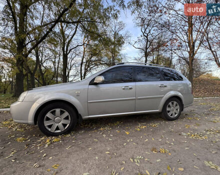 Серый Шевроле Нубира, объемом двигателя 1.6 л и пробегом 271 тыс. км за 3999 $, фото 1 на Automoto.ua