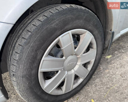 Серый Шевроле Нубира, объемом двигателя 1.6 л и пробегом 271 тыс. км за 3999 $, фото 18 на Automoto.ua