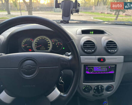 Серый Шевроле Нубира, объемом двигателя 1.6 л и пробегом 271 тыс. км за 3999 $, фото 12 на Automoto.ua