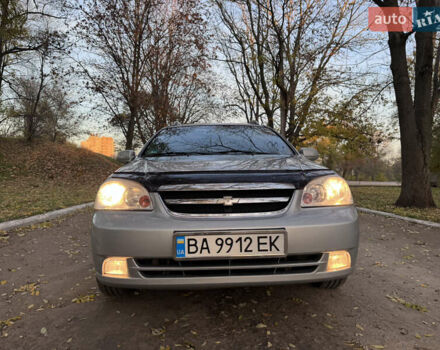 Серый Шевроле Нубира, объемом двигателя 1.6 л и пробегом 271 тыс. км за 3999 $, фото 7 на Automoto.ua