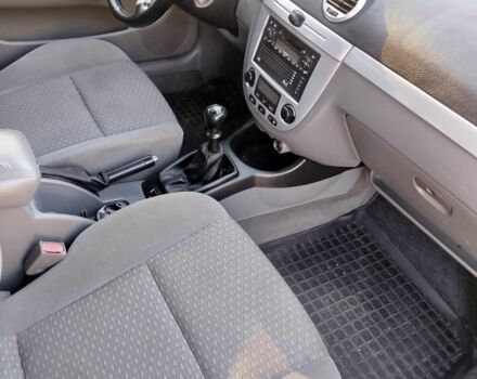 Серый Шевроле Нубира, объемом двигателя 1.8 л и пробегом 152 тыс. км за 3700 $, фото 2 на Automoto.ua