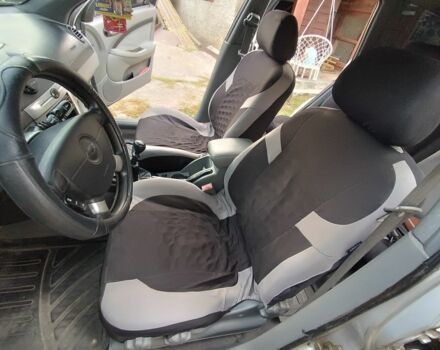 Серый Шевроле Нубира, объемом двигателя 1.6 л и пробегом 270 тыс. км за 3300 $, фото 14 на Automoto.ua