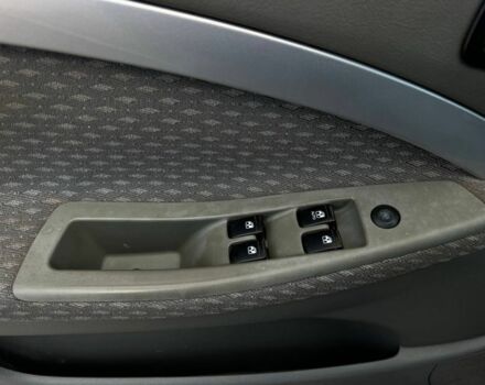 Серый Шевроле Нубира, объемом двигателя 1.8 л и пробегом 152 тыс. км за 4100 $, фото 12 на Automoto.ua