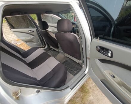 Серый Шевроле Нубира, объемом двигателя 1.6 л и пробегом 270 тыс. км за 3300 $, фото 12 на Automoto.ua