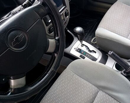 Серый Шевроле Нубира, объемом двигателя 1.8 л и пробегом 200 тыс. км за 2999 $, фото 5 на Automoto.ua